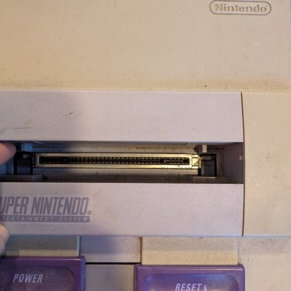 Super Nintendo - Picture 2 of 8
